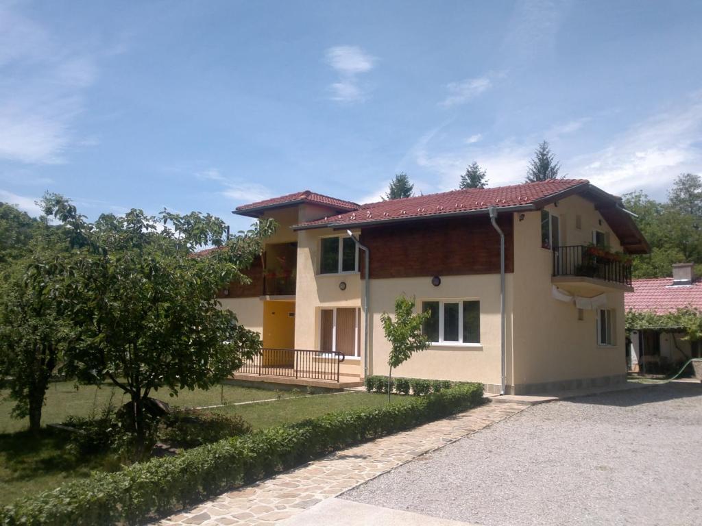 Villa Nanevi Teteven Exterior foto